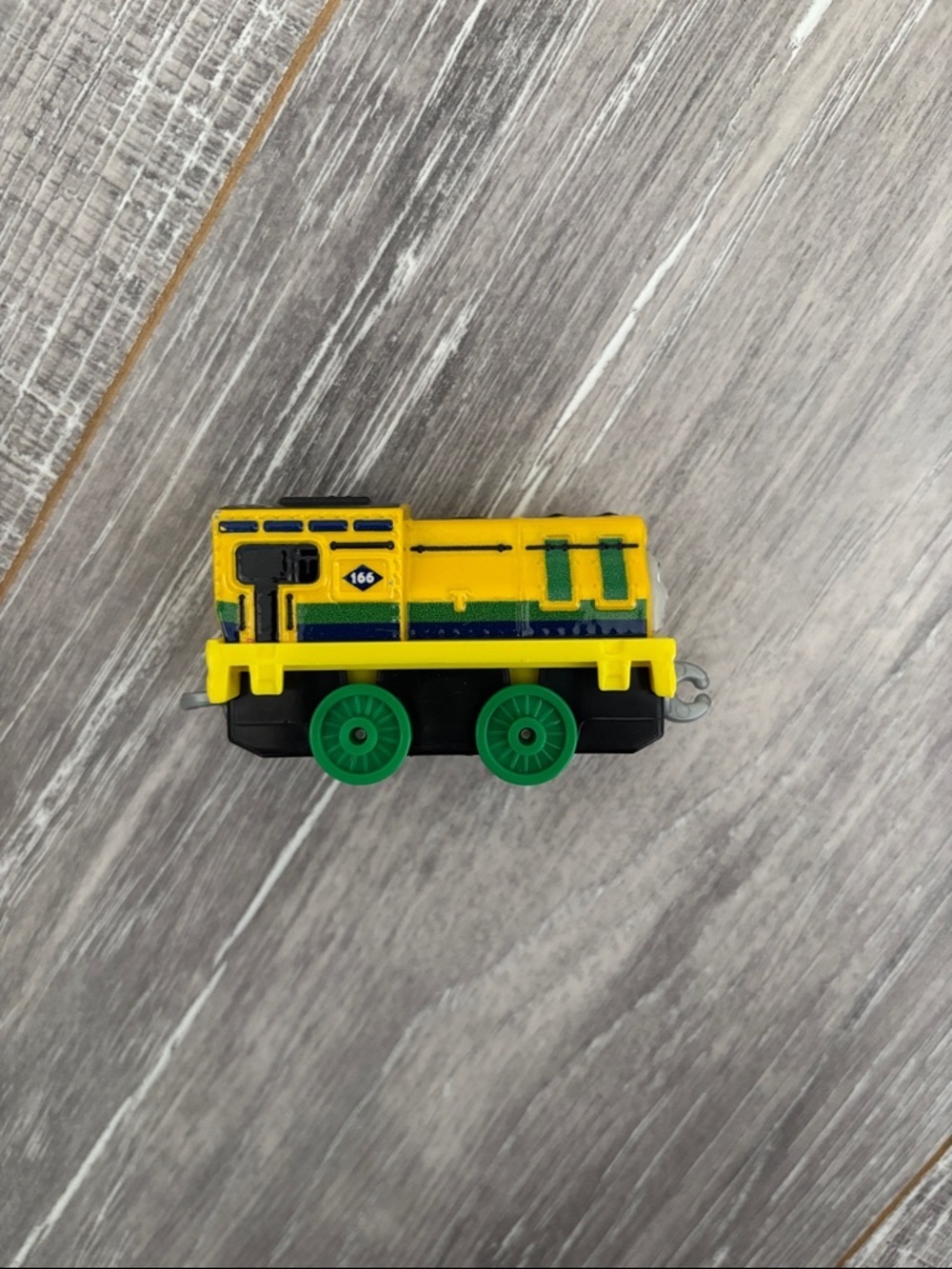 Racing Raul - Thomas & Friends - Picture 7 of 8